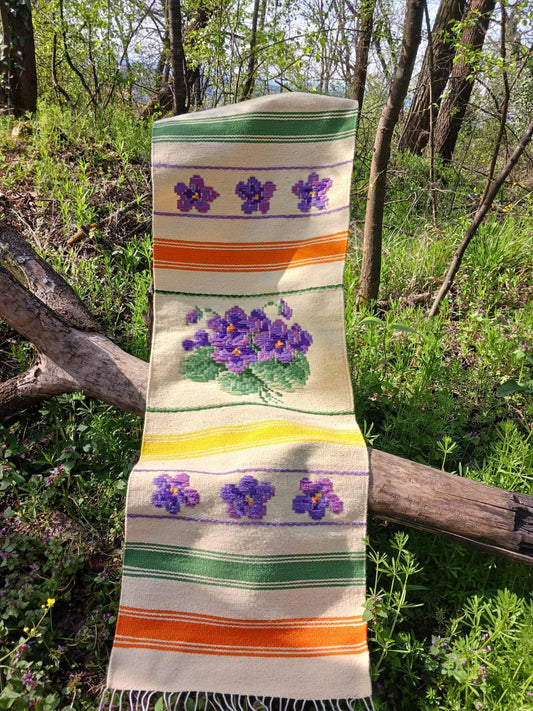 Handwoven Bulgarian Wool Rug – Violet Floral Design