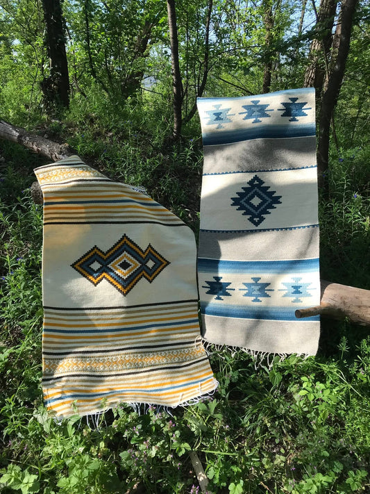 Handwoven Bulgarian Wool Rug – Traditional Geometric Design